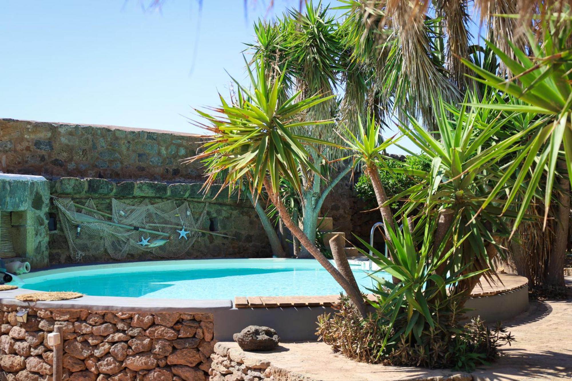 Cactus B&B Le Casette Di Marilena Pantelleria Exterior photo